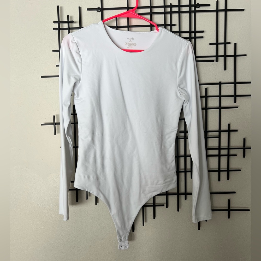 Nuuds crew neck long sleeve bodysuit, white